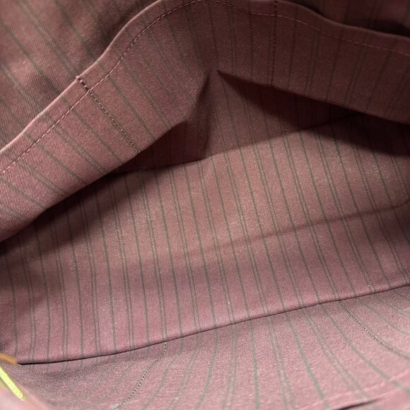 Louis Vuitton Artsy MM Leather Shoulder Bag ccofb1399-102525 - Picture 14 of 15